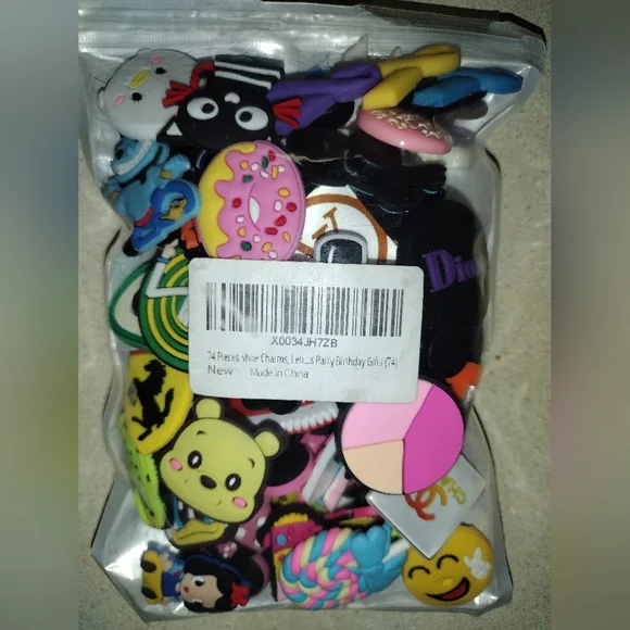 74 Pieces Pretty Shoe Charms  Mixed 😍 - Picture 2 of 5